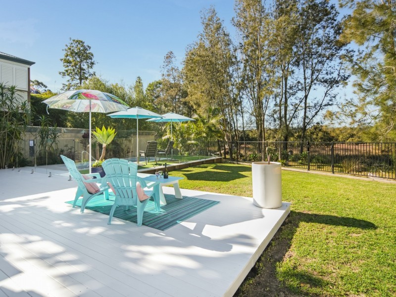 10 Sunnyside Avenue, Woollamia NSW 2540