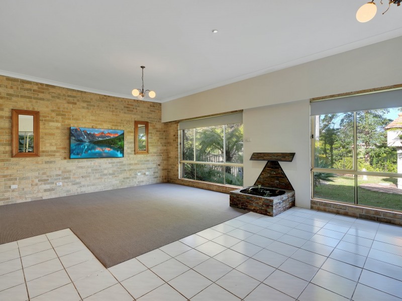 27 Waratah Crescent, Sanctuary Point NSW 2540