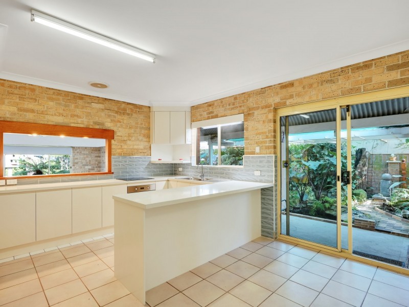 27 Waratah Crescent, Sanctuary Point NSW 2540
