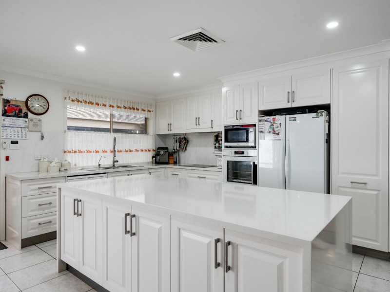 199 Macleans Point Road, Sanctuary Point NSW 2540