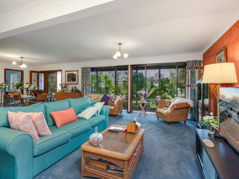 218 Macleans Point Road, Sanctuary Point NSW 2540