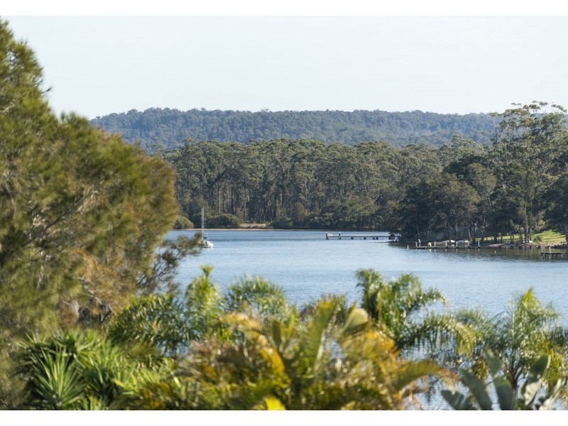 9B Lachlan Crescent, St Georges Basin NSW 2540