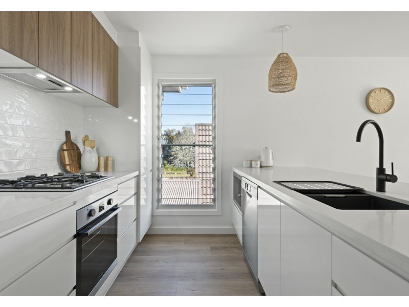 9B Lachlan Crescent, St Georges Basin NSW 2540