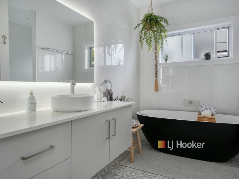 17 Nadine Street, Sanctuary Point NSW 2540
