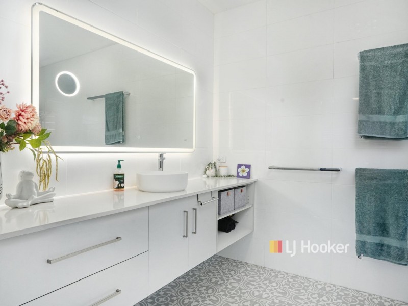17 Nadine Street, Sanctuary Point NSW 2540