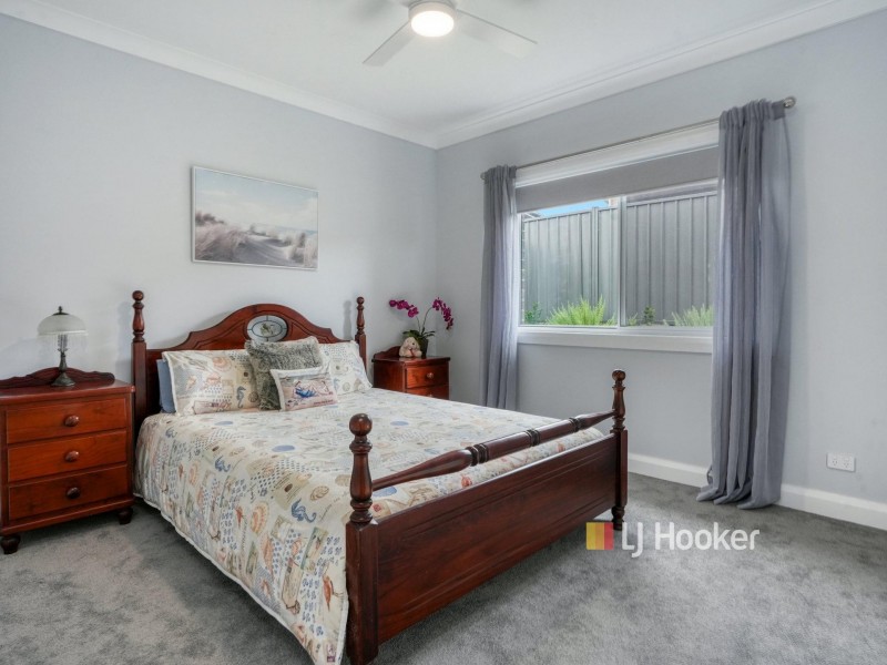 17 Nadine Street, Sanctuary Point NSW 2540