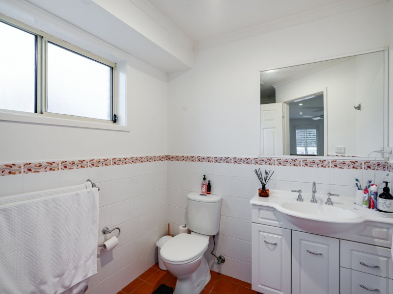 195 Sanctuary Point Road, Sanctuary Point NSW 2540