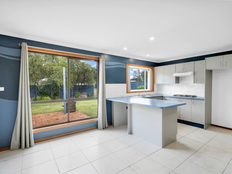 6 Robinsville Place, Sanctuary Point NSW 2540