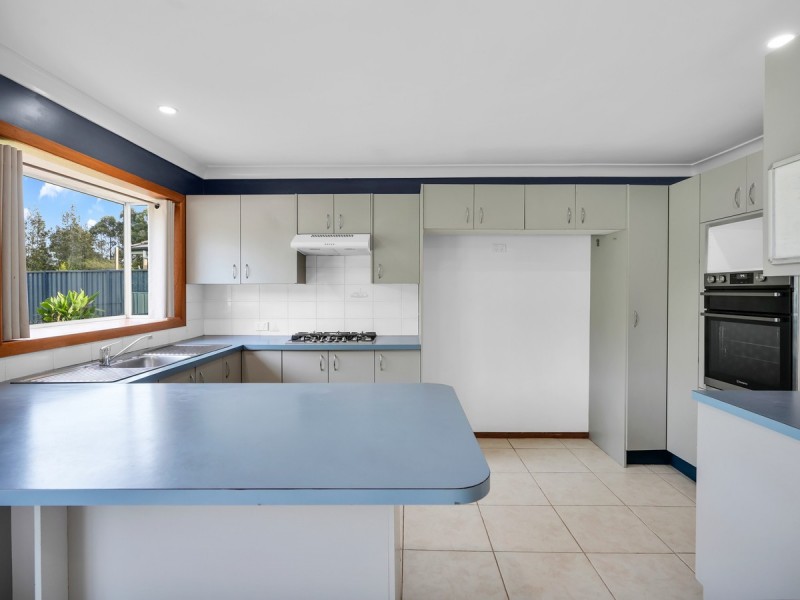 6 Robinsville Place, Sanctuary Point NSW 2540