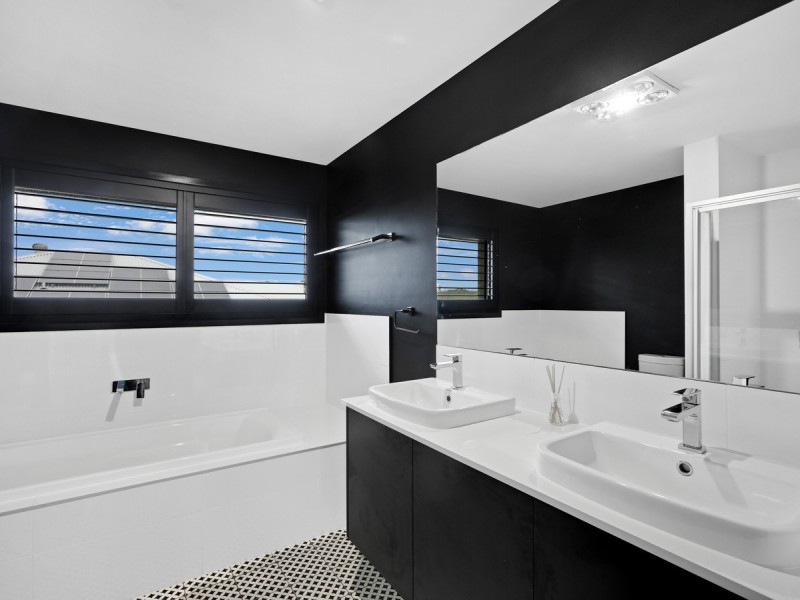 45 Summercloud Crescent, Vincentia NSW 2540