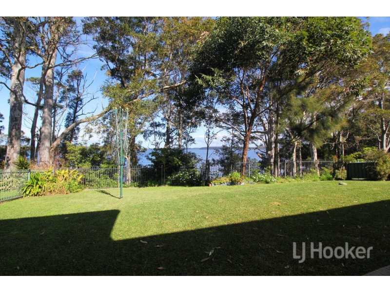 13 Walmer Avenue, Sanctuary Point NSW 2540