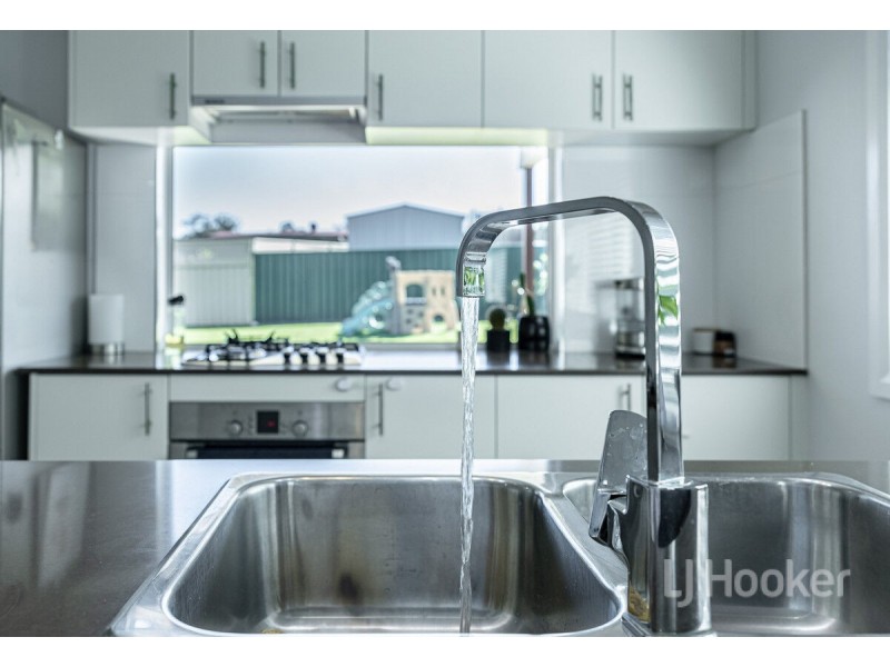 19 Hewitt Avenue, St Georges Basin NSW 2540