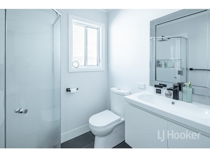 19 Hewitt Avenue, St Georges Basin NSW 2540