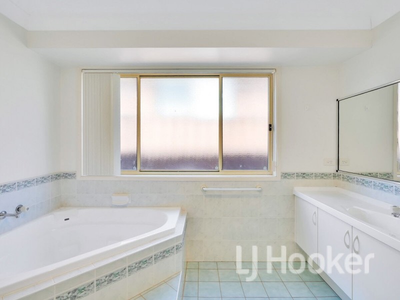 186 Macleans Point Road, Sanctuary Point NSW 2540