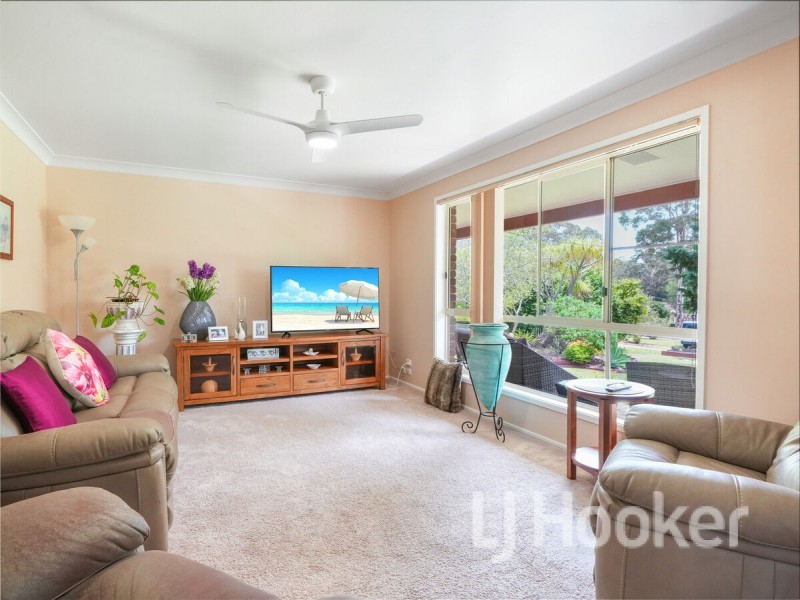 6 Wahroonga Close, St Georges Basin NSW 2540