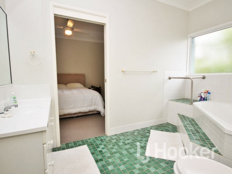 34 Vickery Avenue, Sanctuary Point NSW 2540