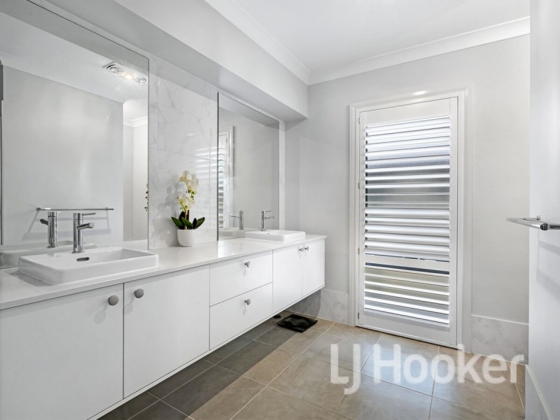 18 Penguin Street, Sanctuary Point NSW 2540