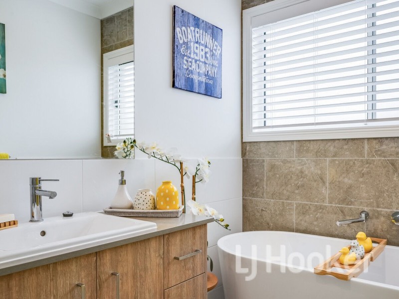63 Tahnee Street, Sanctuary Point NSW 2540