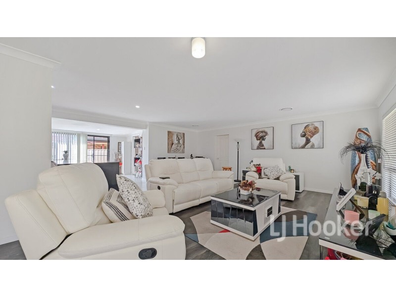 33 Mustang Drive, Sanctuary Point NSW 2540