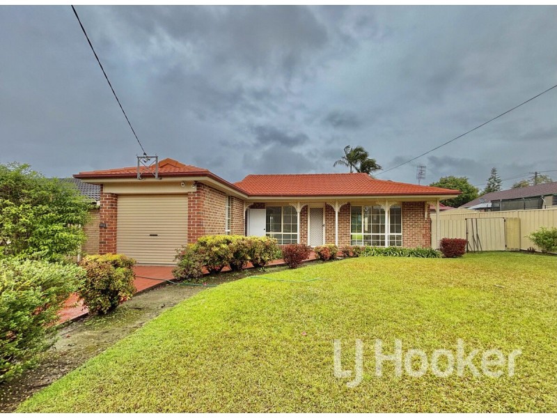 4 Avro Avenue, Sanctuary Point NSW 2540