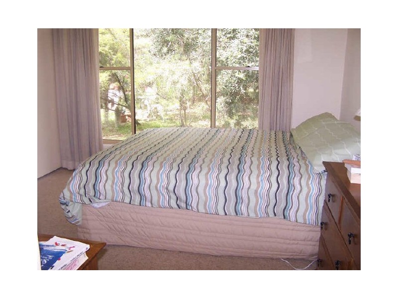 210 Island Pt Rd, St Georges Basin NSW 2540