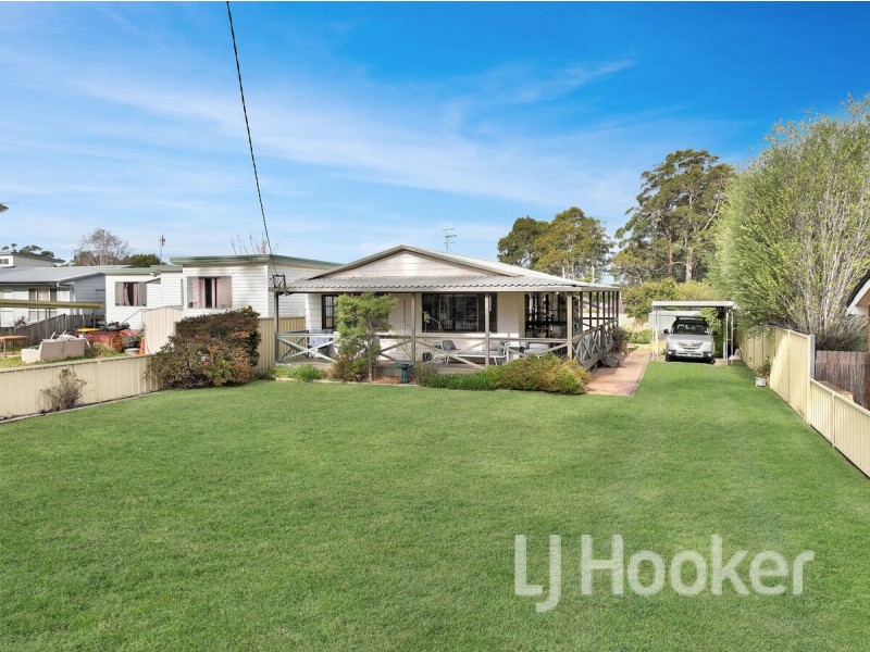 22 Tallyan Point Road, Basin View NSW 2540
