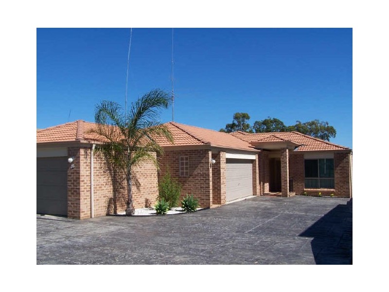 35 Tasman Rd, St Georges Basin NSW 2540
