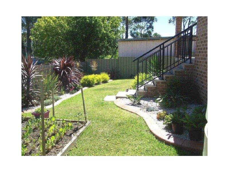 35 Tasman Rd, St Georges Basin NSW 2540