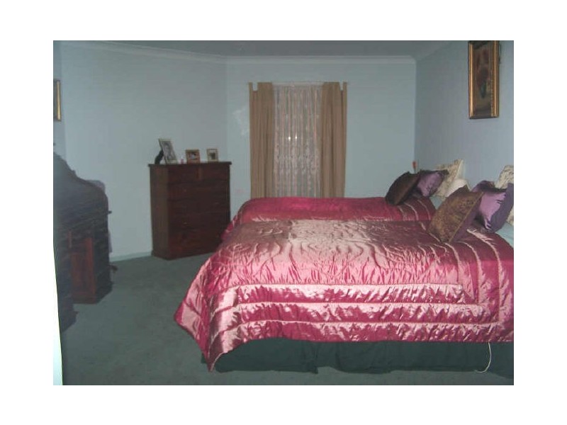 35 Tasman Rd, St Georges Basin NSW 2540