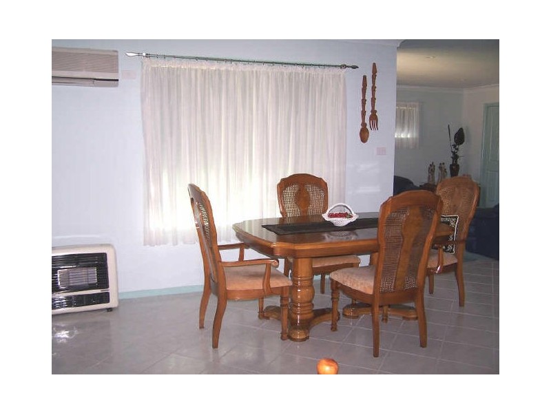 35 Tasman Rd, St Georges Basin NSW 2540