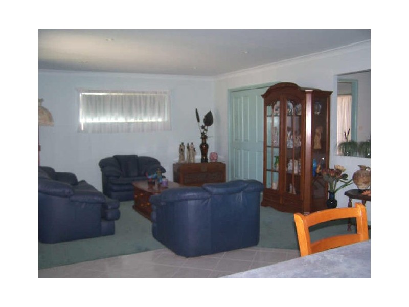 35 Tasman Rd, St Georges Basin NSW 2540