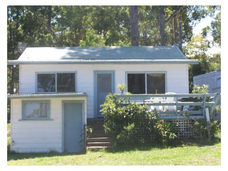 14 Island Point Road, St Georges Basin NSW 2540