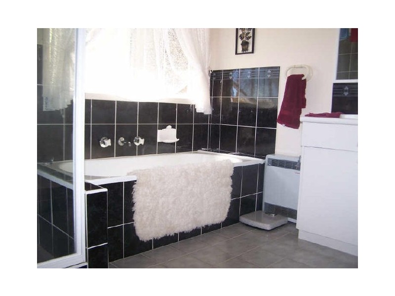 34 Kirkham Way, Sanctuary Point NSW 2540