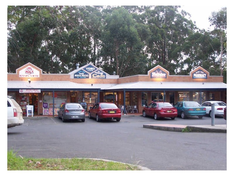 Shop 4/1 Tallyan Point Road, Basin View NSW 2540