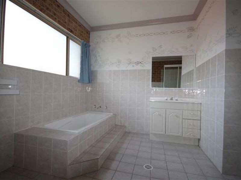 95 Macleans Point Road, Sanctuary Point NSW 2540