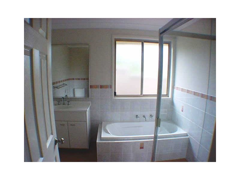 19 Hogbin Cres, St Georges Basin NSW 2540