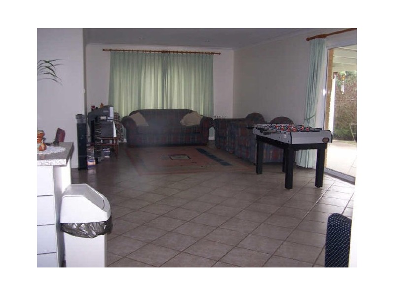 6 Nadine Street, Sanctuary Point NSW 2540
