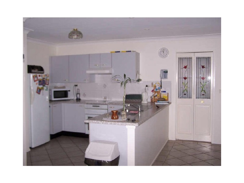 6 Nadine Street, Sanctuary Point NSW 2540