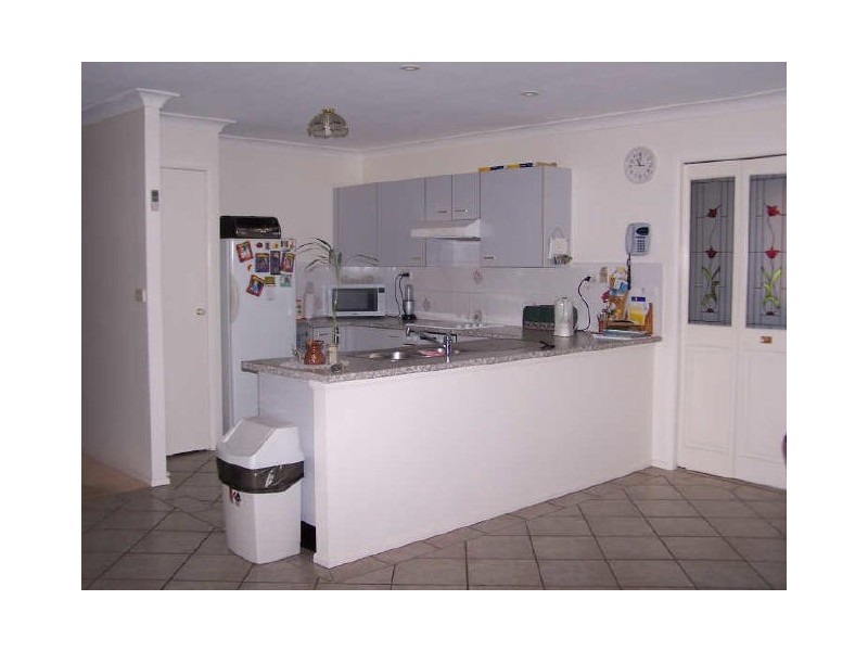 6 Nadine Street, Sanctuary Point NSW 2540