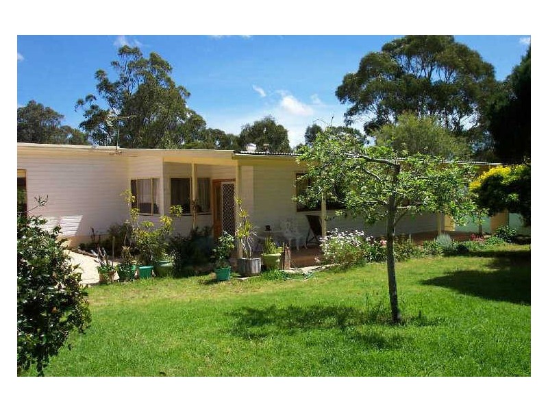 40 Jervis Bay Road, Falls Creek NSW 2540