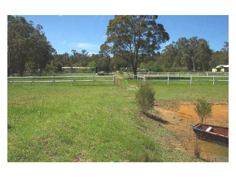 40 Jervis Bay Road, Falls Creek NSW 2540