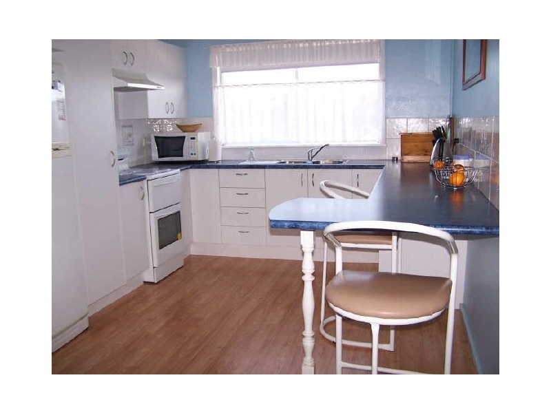 36 John St, Basin View NSW 2540