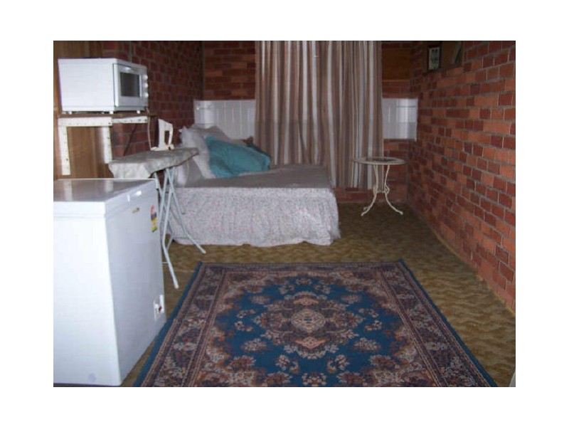 36 John St, Basin View NSW 2540