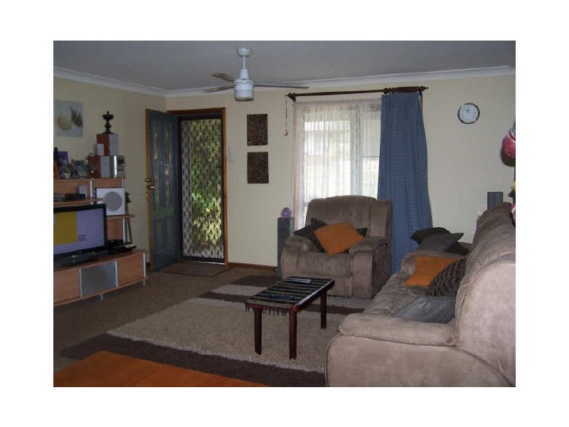 4 Woodhill St, Old Erowal Bay NSW 2540