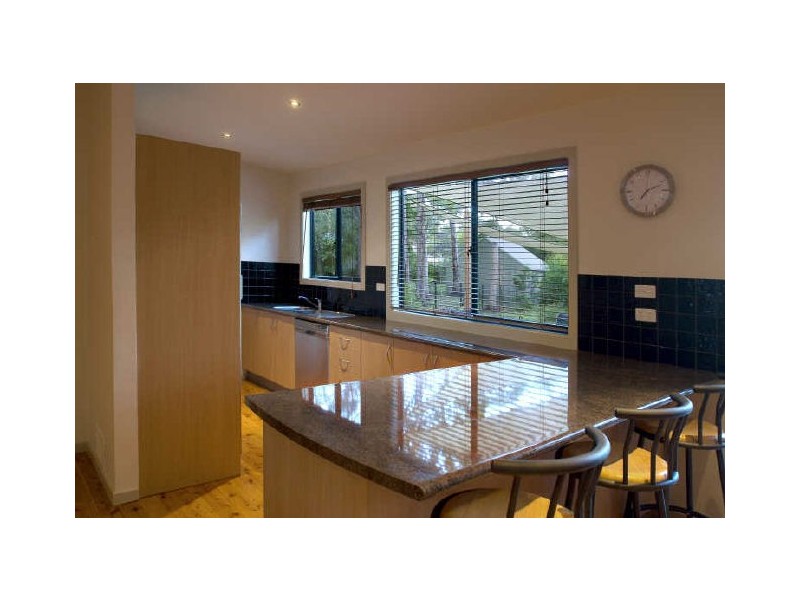 13 Flora St, Sanctuary Point NSW 2540