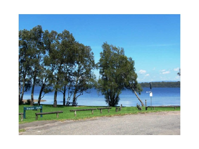 11 Graham Ave, St Georges Basin NSW 2540