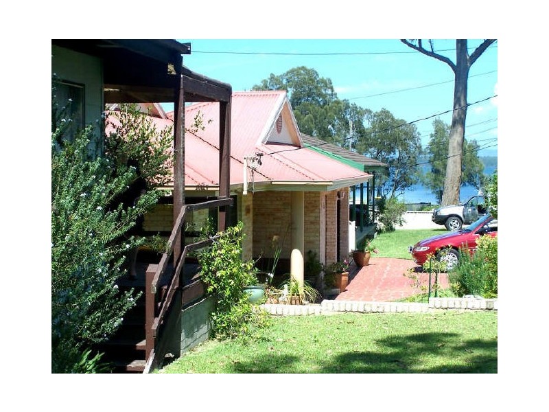 11 Graham Ave, St Georges Basin NSW 2540