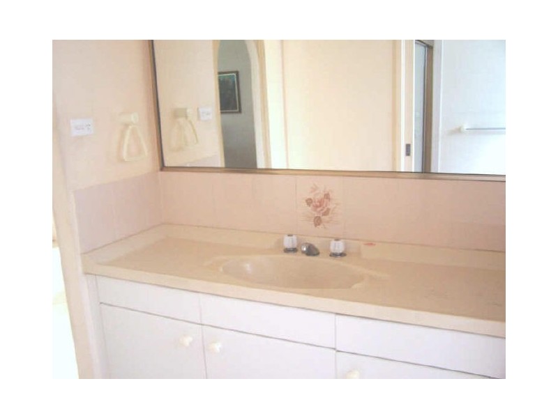 24 June Avenue, Basin View NSW 2540