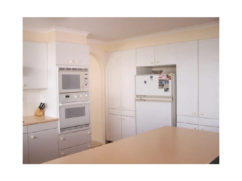 24 June Avenue, Basin View NSW 2540