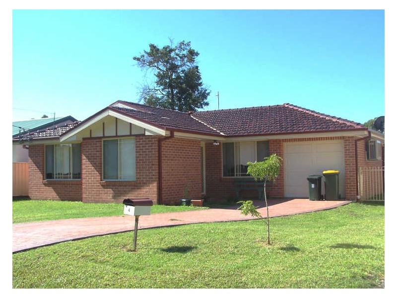 4 Curlew St, Sanctuary Point NSW 2540